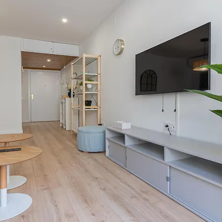 Apartamento Acogedor En Camp Nou Barcelona